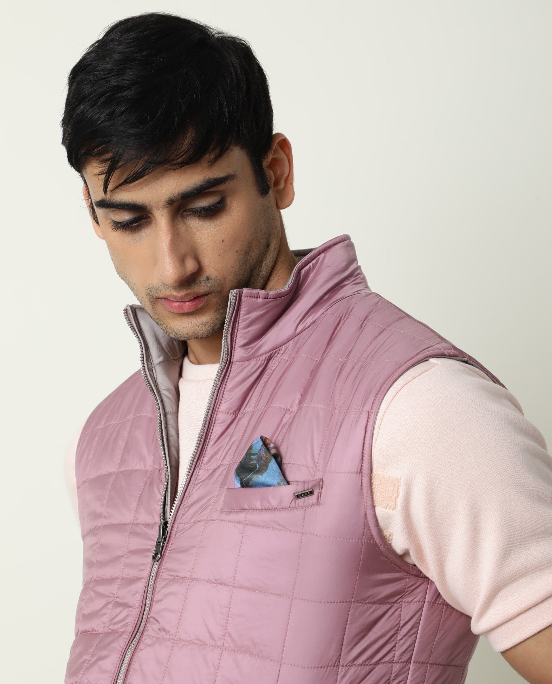 Rare Rabbit Men's Fillex Silver Solid Reversible Quilted Sleeveless Puffer Jacket