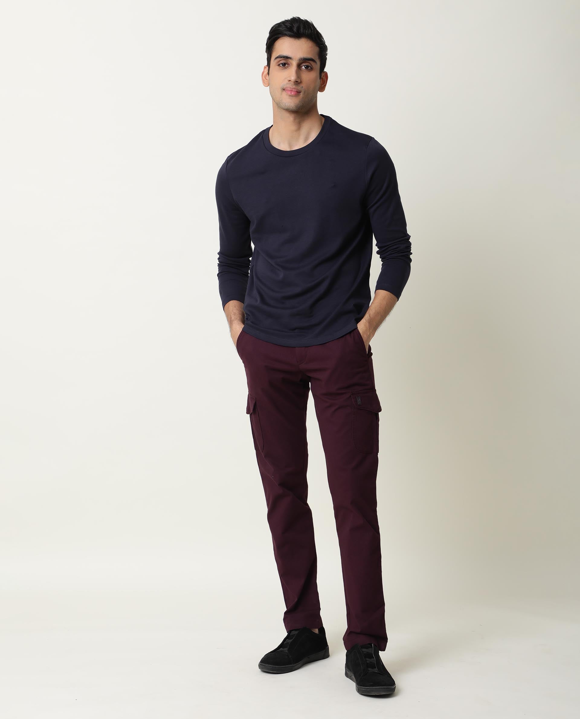 Burgundy Dress Pants with Blue Shirt Summer Outfits For Men (3 ideas &  outfits) | Lookastic