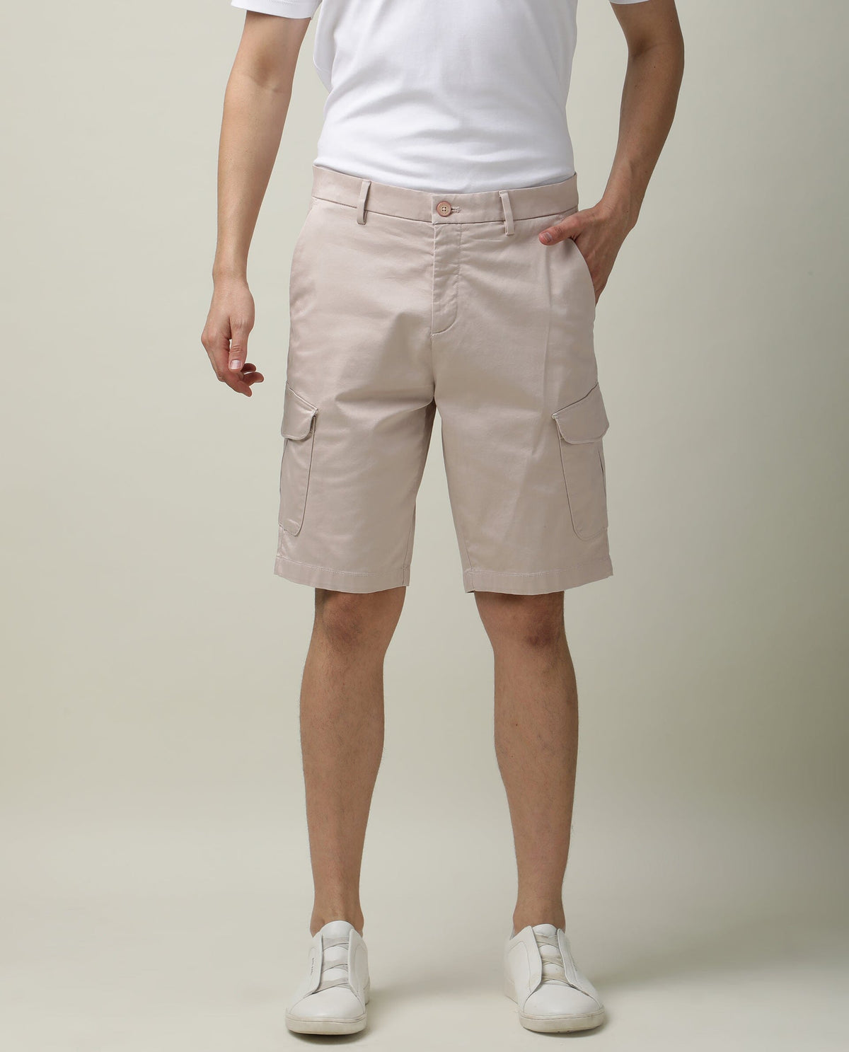 Rare Rabbit Mens Shows Pink Shorts Polycotton Fabric Slim Fit Mid Rise Waist Button & Zip Closure