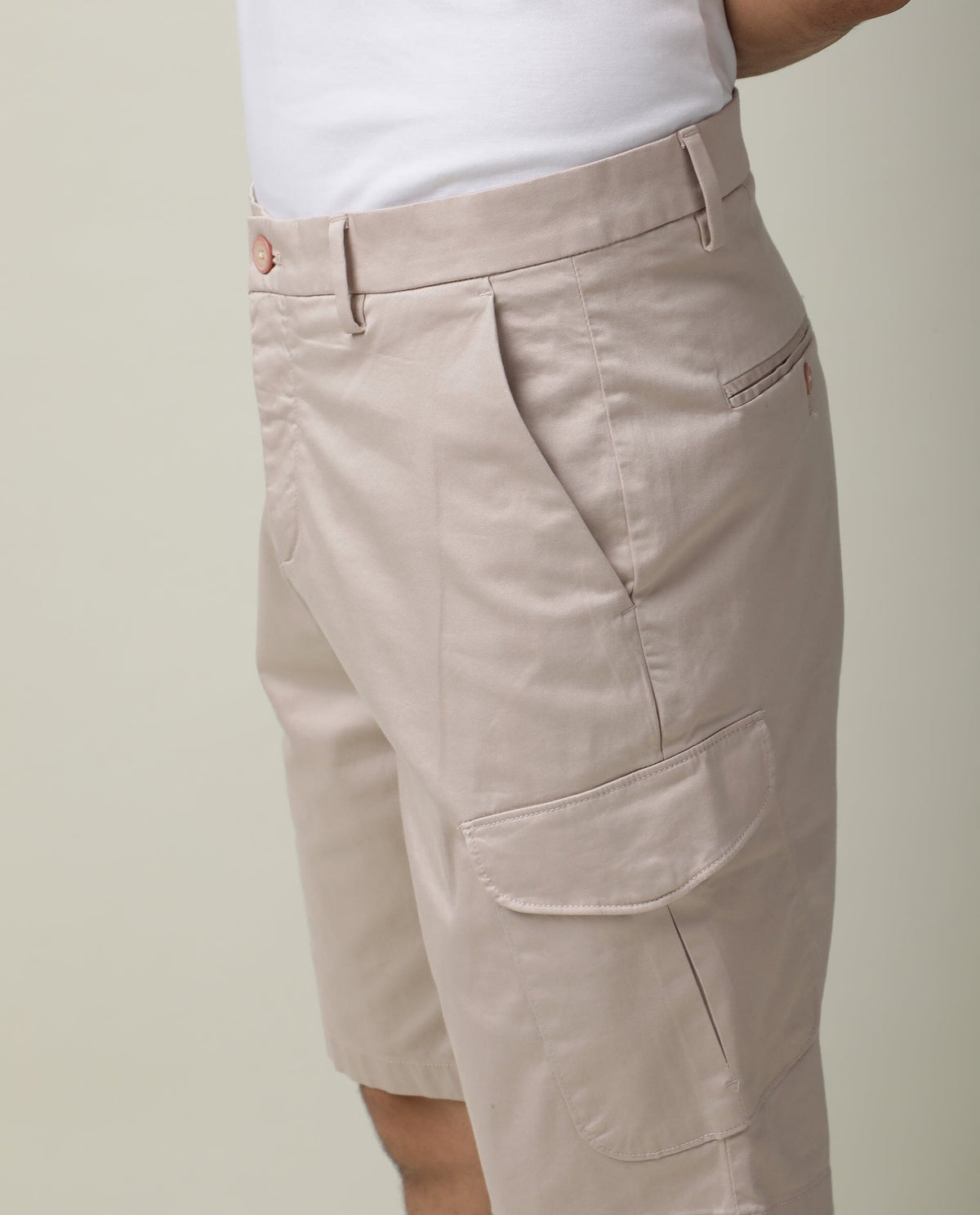Rare Rabbit Mens Shows Pink Shorts Polycotton Fabric Slim Fit Mid Rise Waist Button & Zip Closure