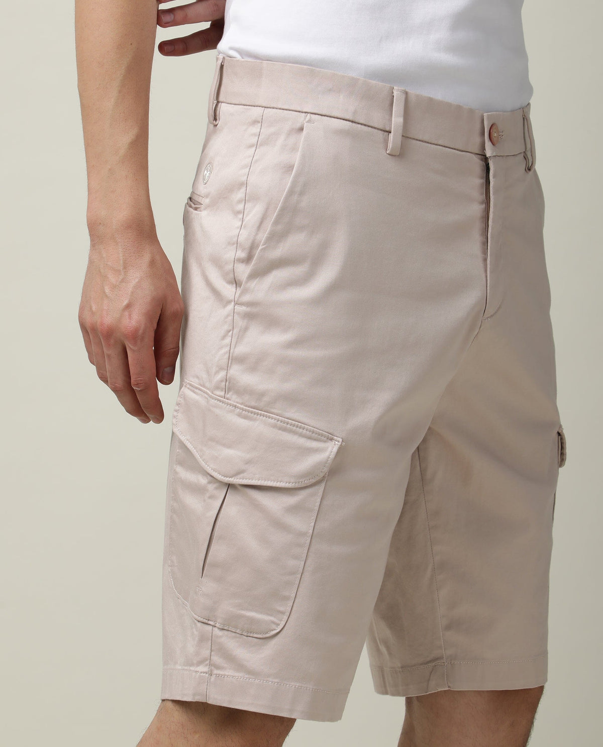 Rare Rabbit Mens Shows Pink Shorts Polycotton Fabric Slim Fit Mid Rise Waist Button & Zip Closure