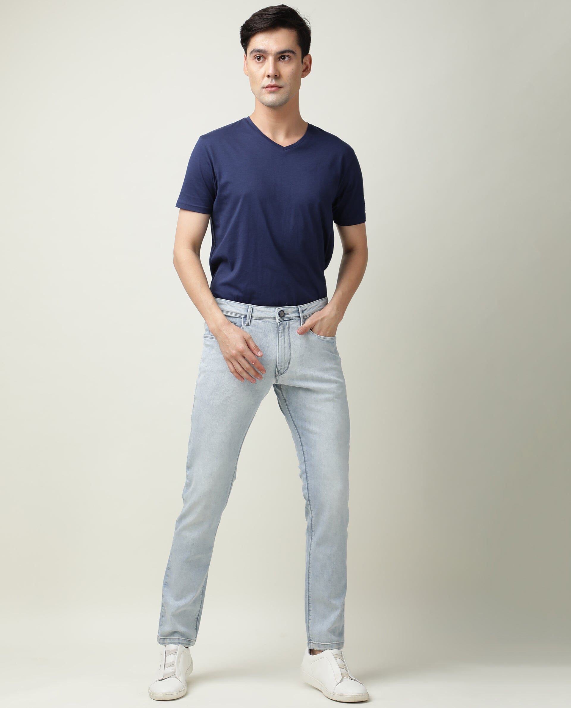 Rare Rabbit Men's Dallas Light Blue Ice Wash Mid-Rise Regular Fit Jeans