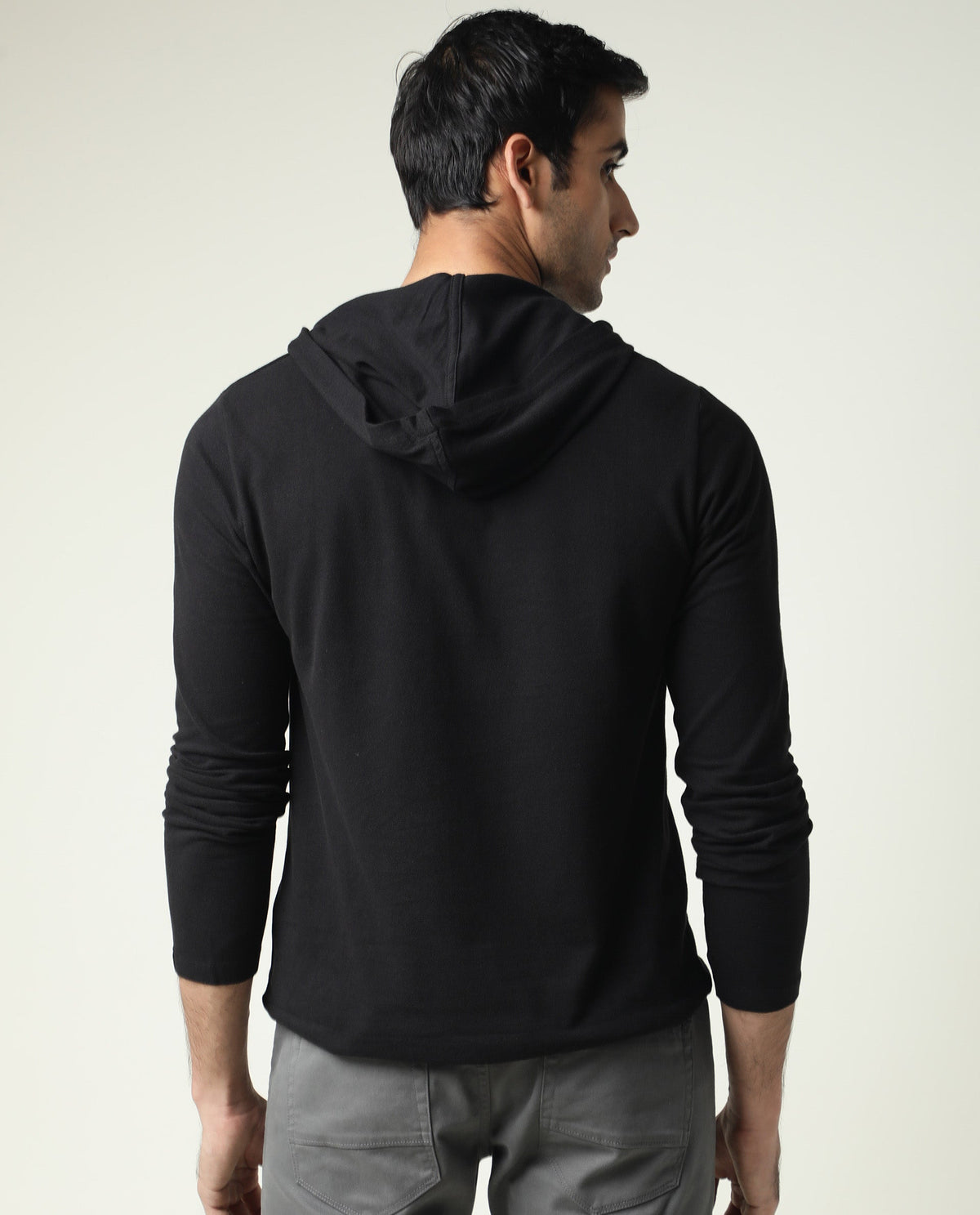 RARE RABBIT HOOD PRIMARY BLACK POLO COTTON FABRIC SHORT SLEEVE V-NECK SLIM FIT