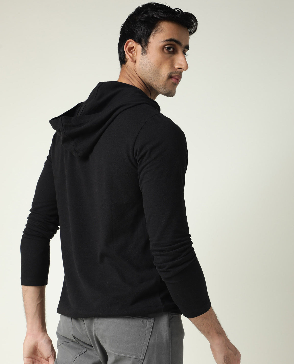 RARE RABBIT HOOD PRIMARY BLACK POLO COTTON FABRIC SHORT SLEEVE V-NECK SLIM FIT