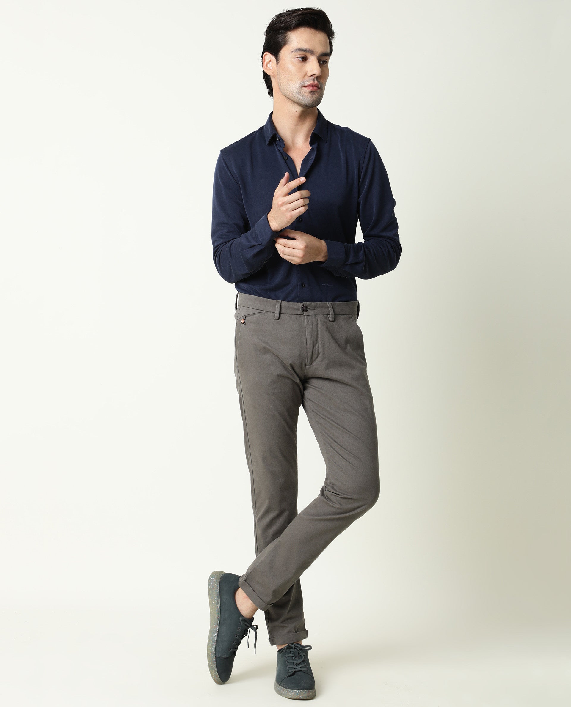 Rare Rabbit Men's Aps Grey Solid Mid-Rise Regular Fit Stretch Trouser