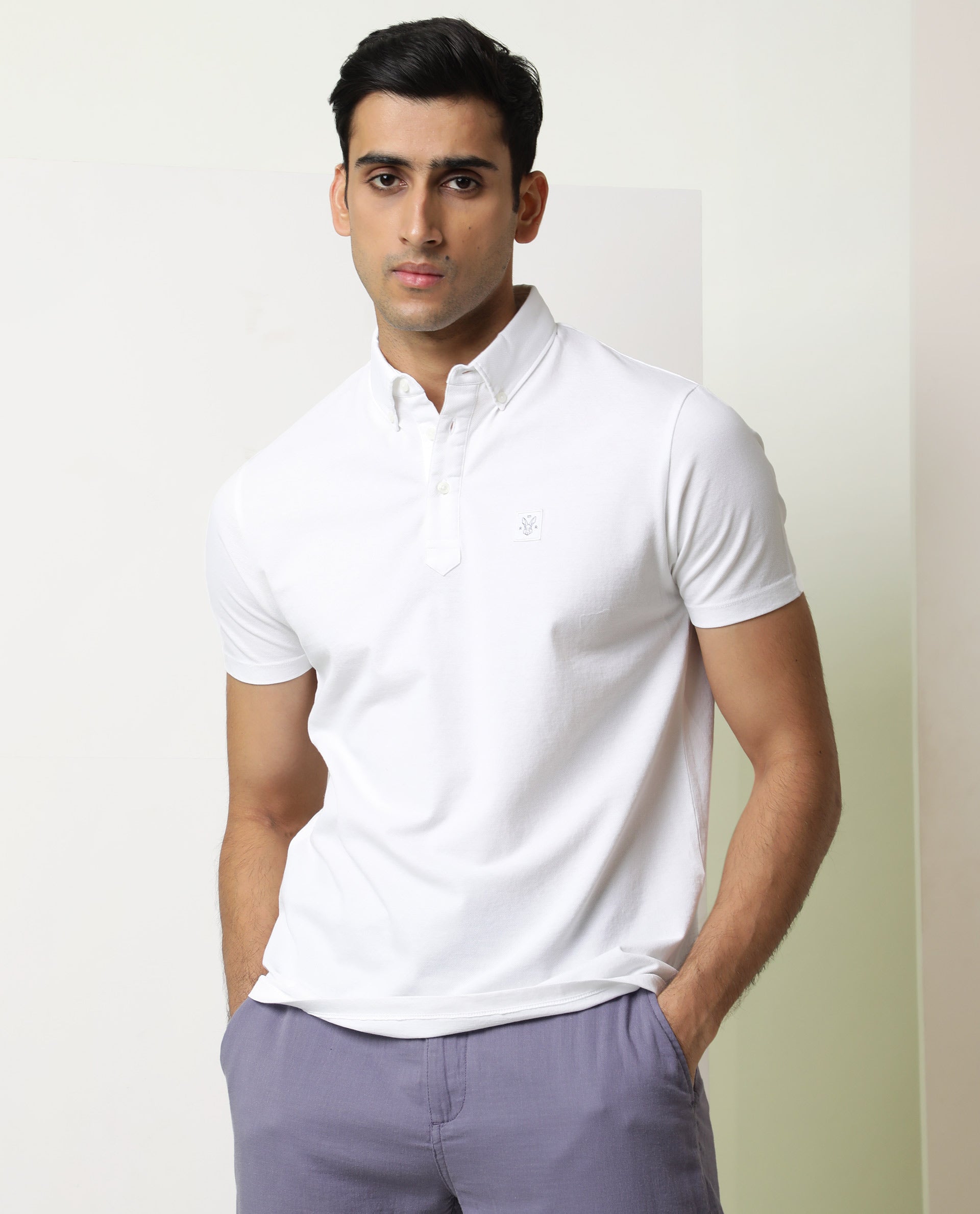 Rare Rabbit Men's Parma White Cotton Plain Regular Fit Half Sleeve Pol