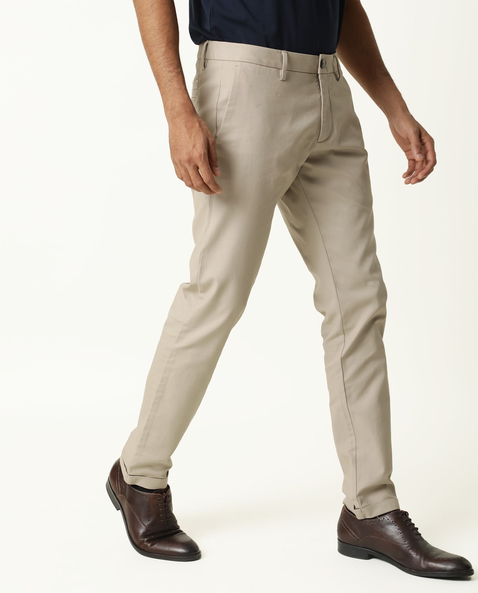 Frosted cotton twill slack trousers | GutteridgeEU | Men's  catalog-gutteridge-storefront