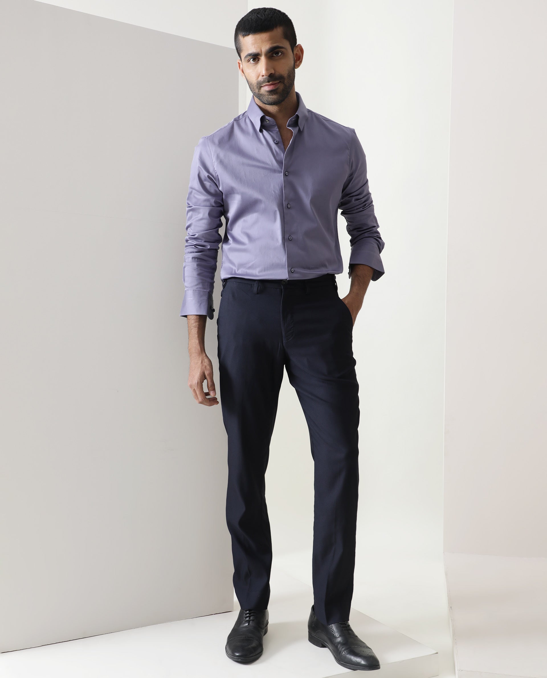 Rare Rabbit Men's Glade Purple Solid Mid-Rise Regular Fit Trouser