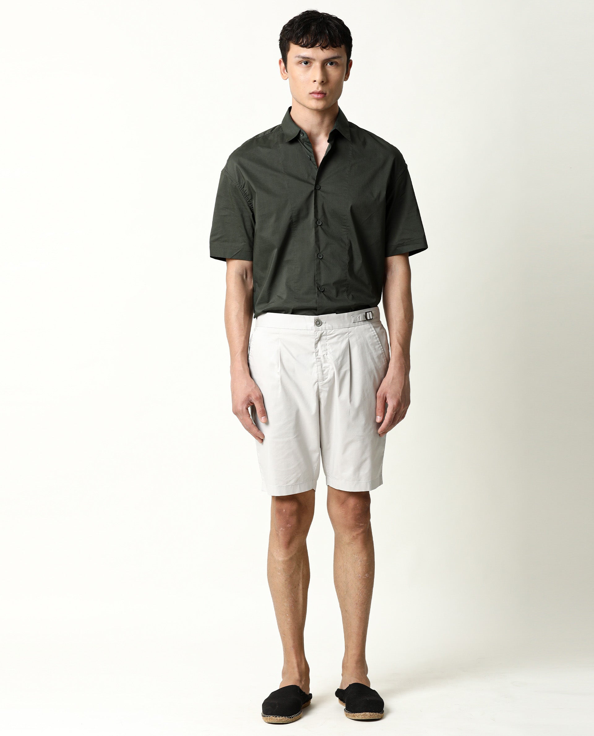 Rare Rabbit Men's Osaka Beige Slim Fit Mid Rise Waist Button & Zip Closure Shorts