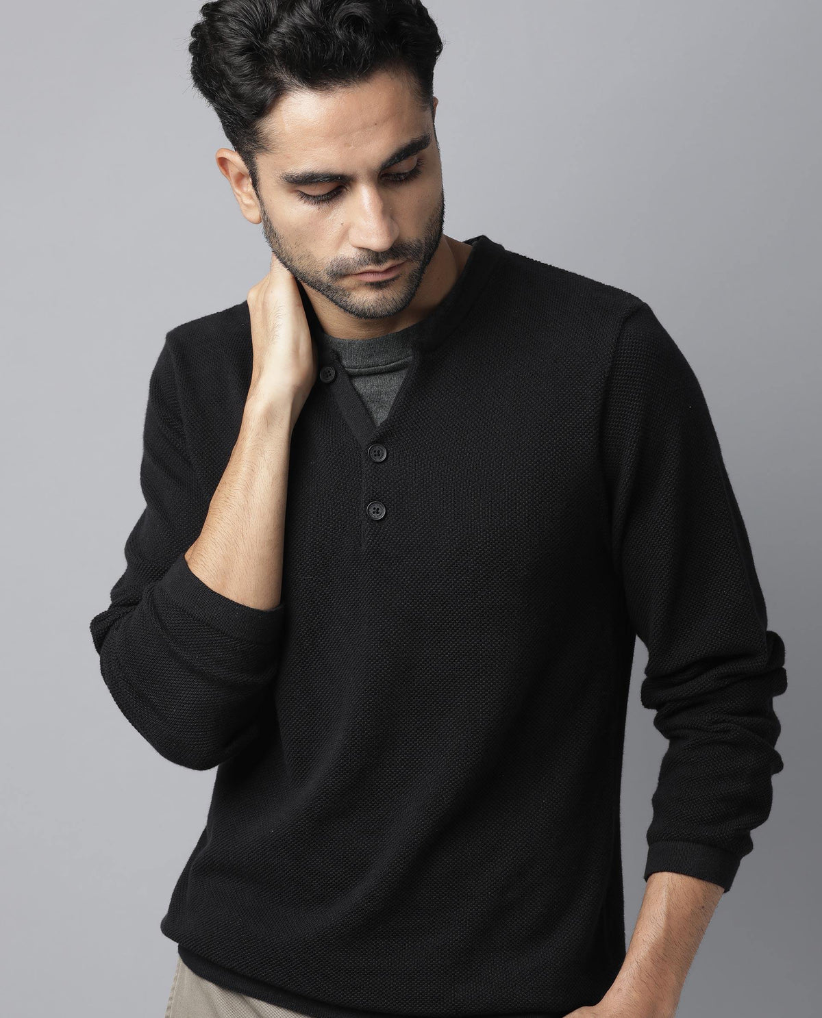 RARE RABBIT JWELL PRIMARY BLACK PULLOVER COTTON FABRIC FULL SLEEVE ROUND NECK SLIM FIT