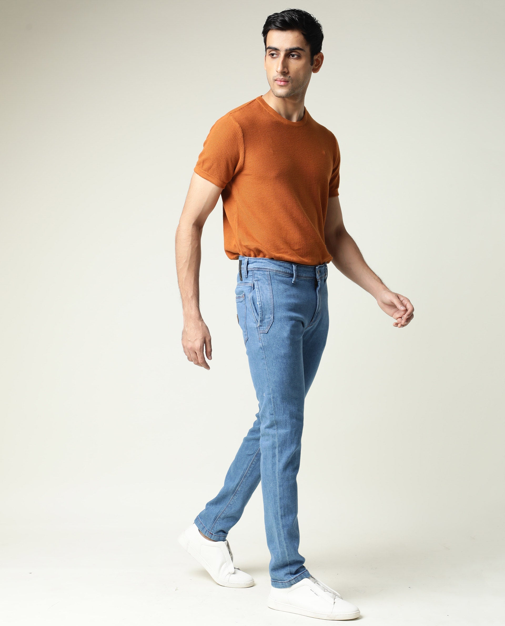 Rare Rabbit Men's Midtas  Blue Light Wash Mid-Rise Slim Fit Jeans